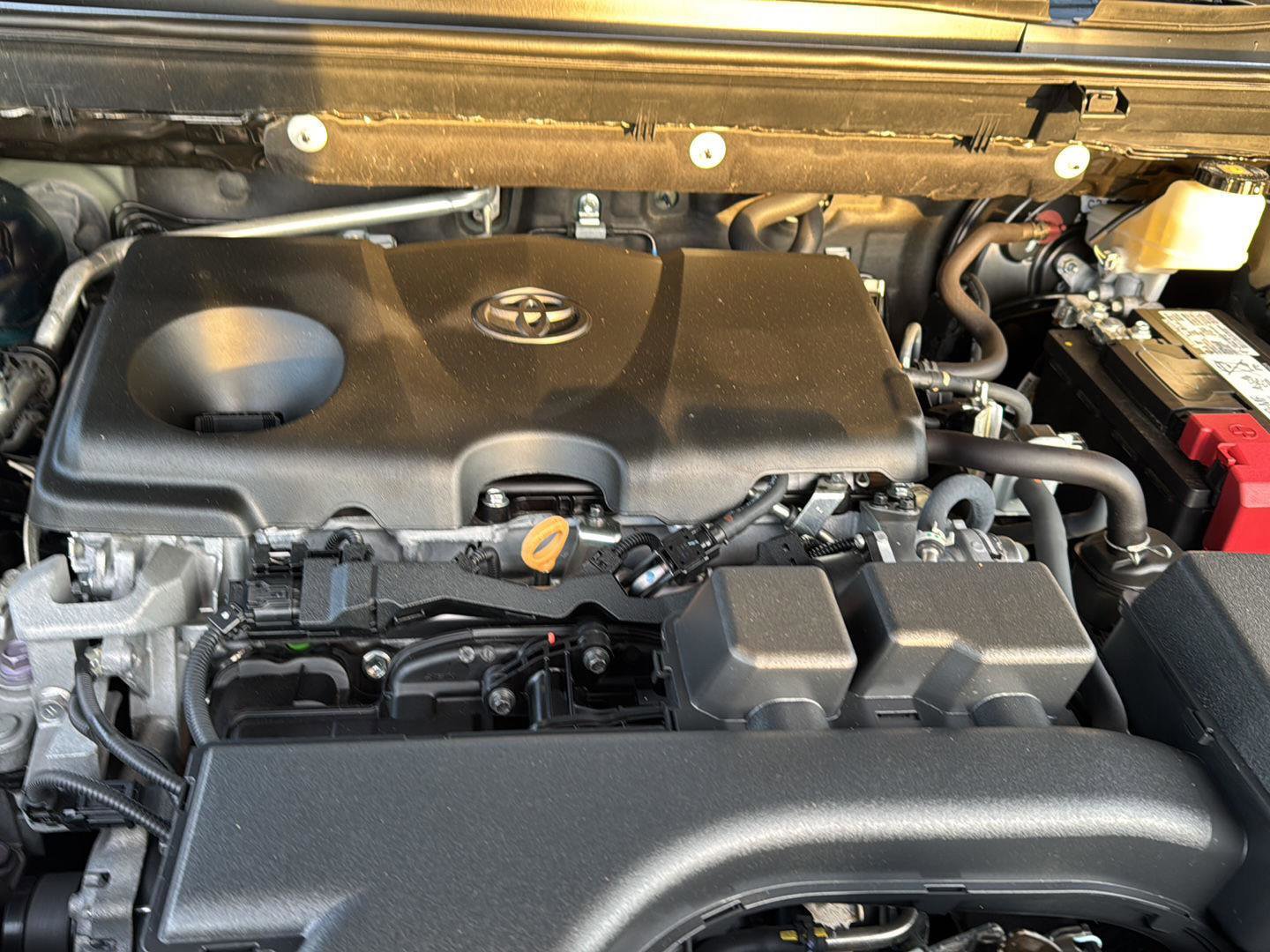 Used 2022 Toyota RAV4 Limited image 32