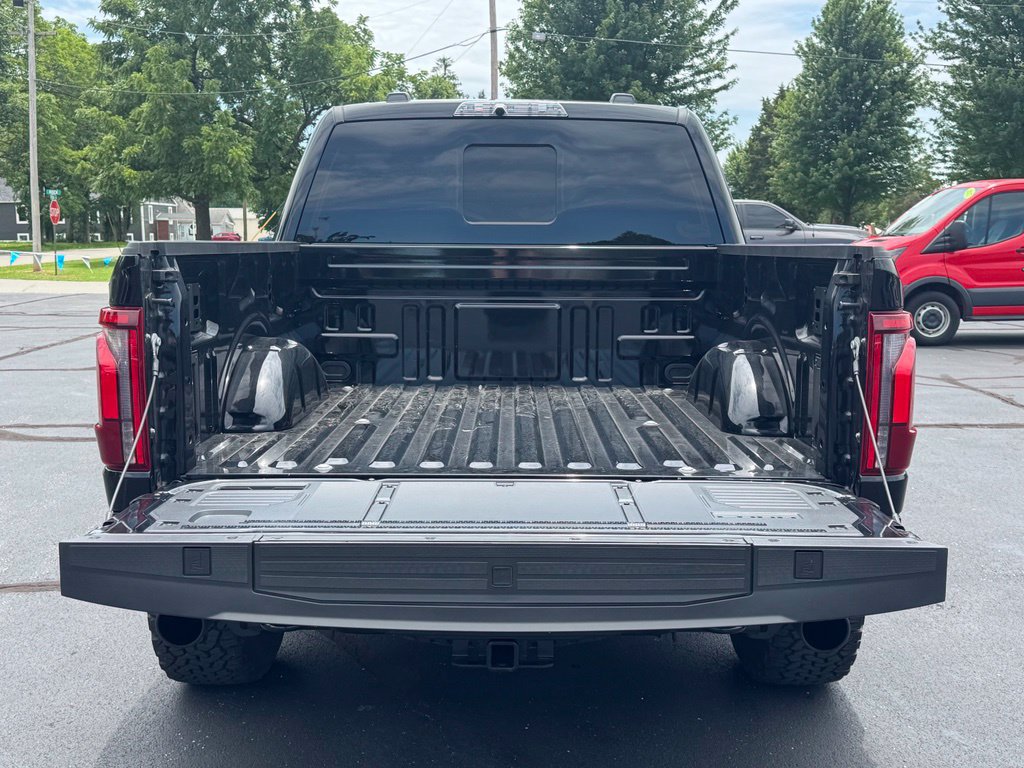 Used 2025 Ford F150 Raptor AWD/4WD image 30