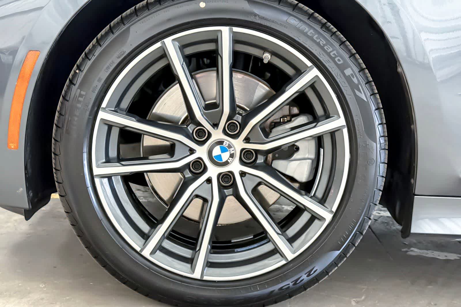 Used 2022 BMW 330i Sedan w/ Premium Package 2 RWD image 26