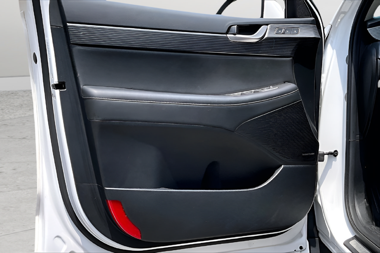 Used 2024 Hyundai Palisade Limited FWD image 16