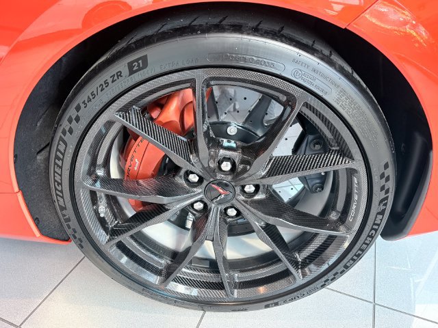New 2027 Chevrolet Corvette ZR1 w/ ZR1 Carbon Fiber Aero Package RWD image 5
