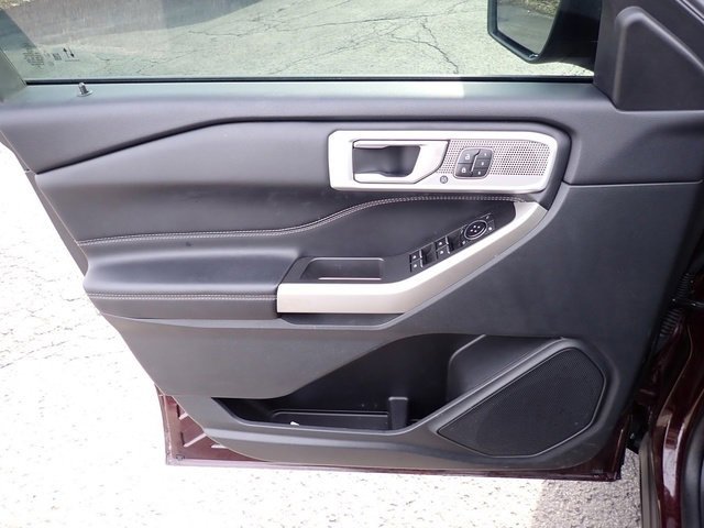 Certified 2022 Ford Explorer Limited w/ Equipment Group 301A image 21