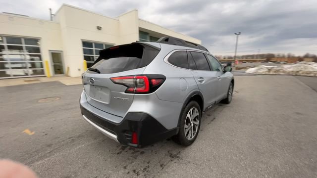 Used 2021 Subaru Outback Limited image 9