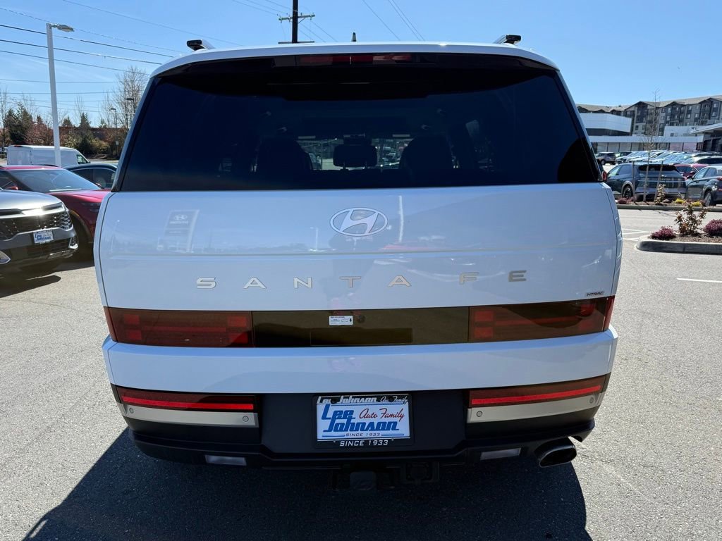 Used 2025 Hyundai Santa Fe Limited AWD/4WD image 3