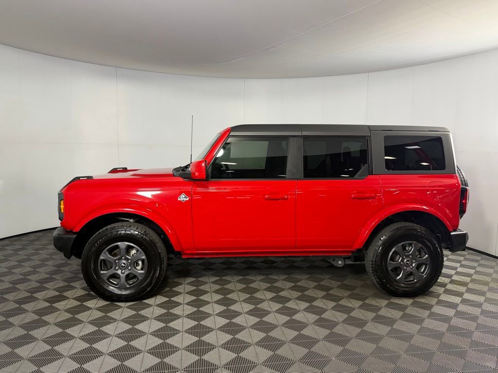 Used 2023 Ford Bronco Outer Banks image 10
