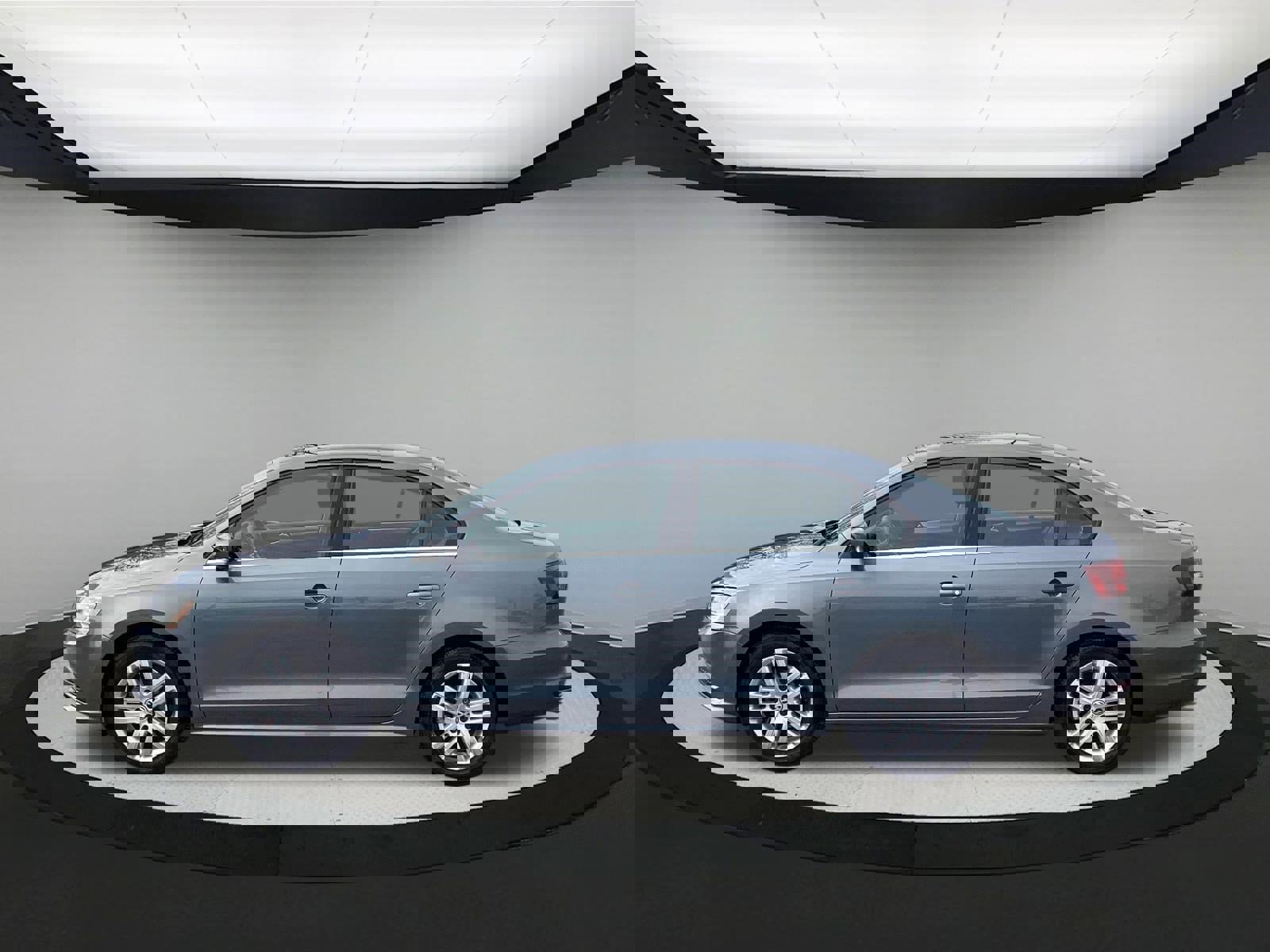 Used 2017 Volkswagen Jetta S image 5