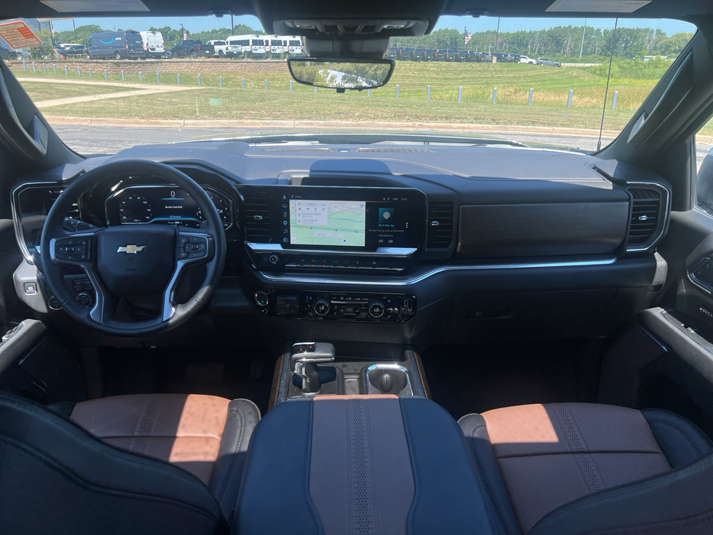 Used 2025 Chevrolet Silverado 1500 High Country AWD/4WD image 20