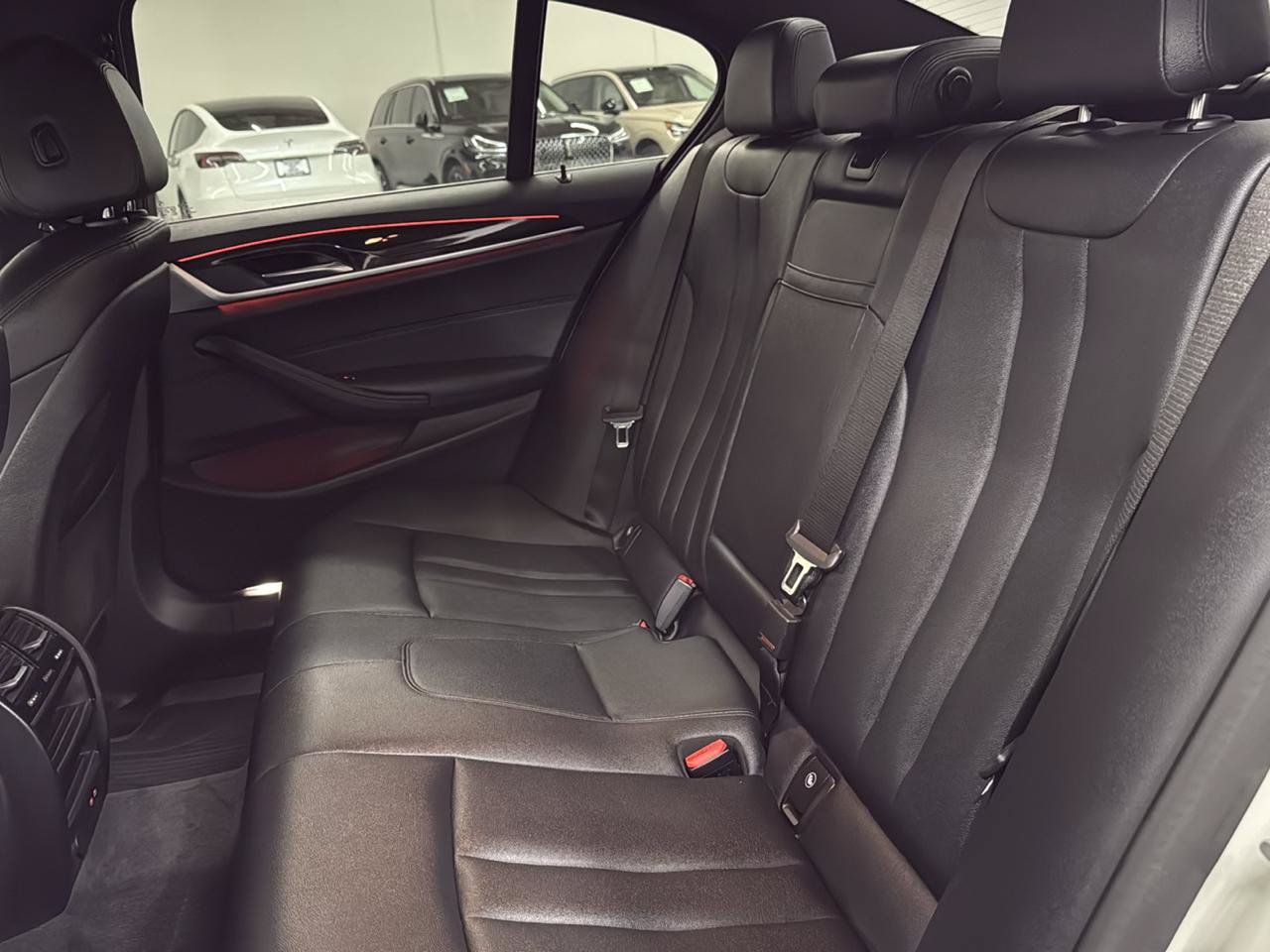 Used 2020 BMW 530i RWD image 16