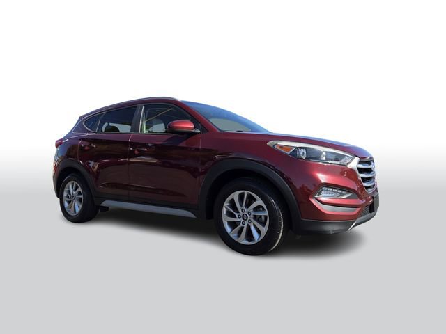 Used 2017 Hyundai Tucson SE image 2