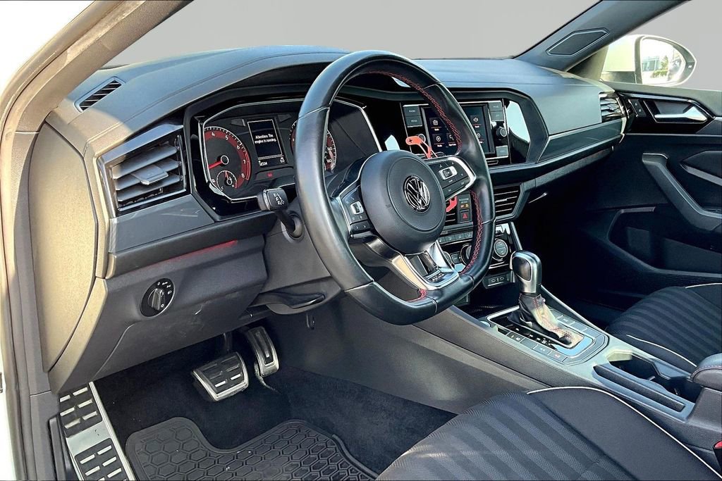Used 2020 Volkswagen Jetta GLI image 17