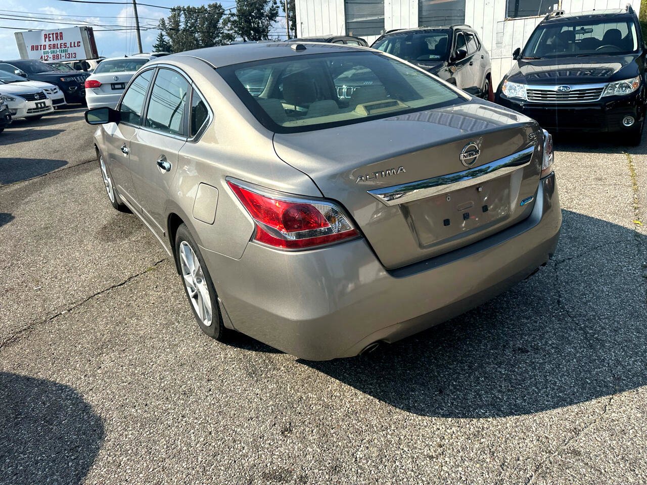 Used 2014 Nissan Altima 2.5 SV image 10