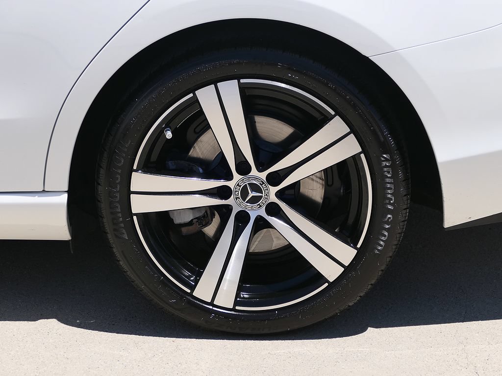 Used 2023 Mercedes-Benz C 300 Sedan image 7