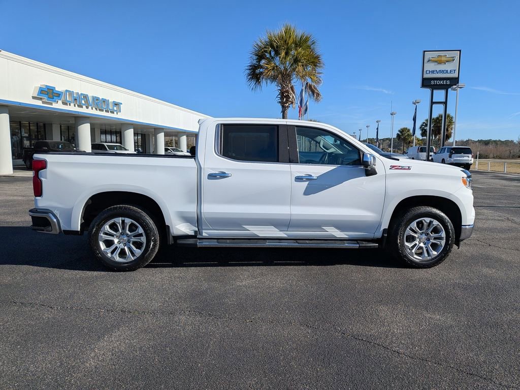 Used 2025 Chevrolet Silverado 1500 LTZ AWD/4WD image 5