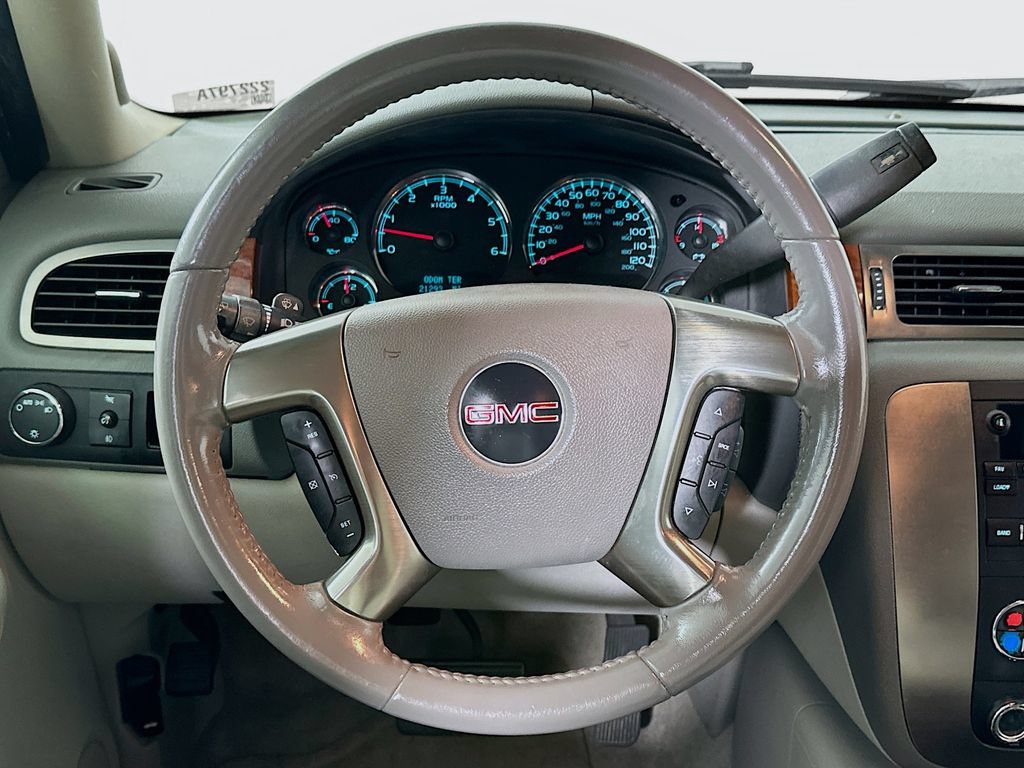 Used 2007 GMC Yukon XL SLT w/ SLT Preferred Equipment Group RWD image 18