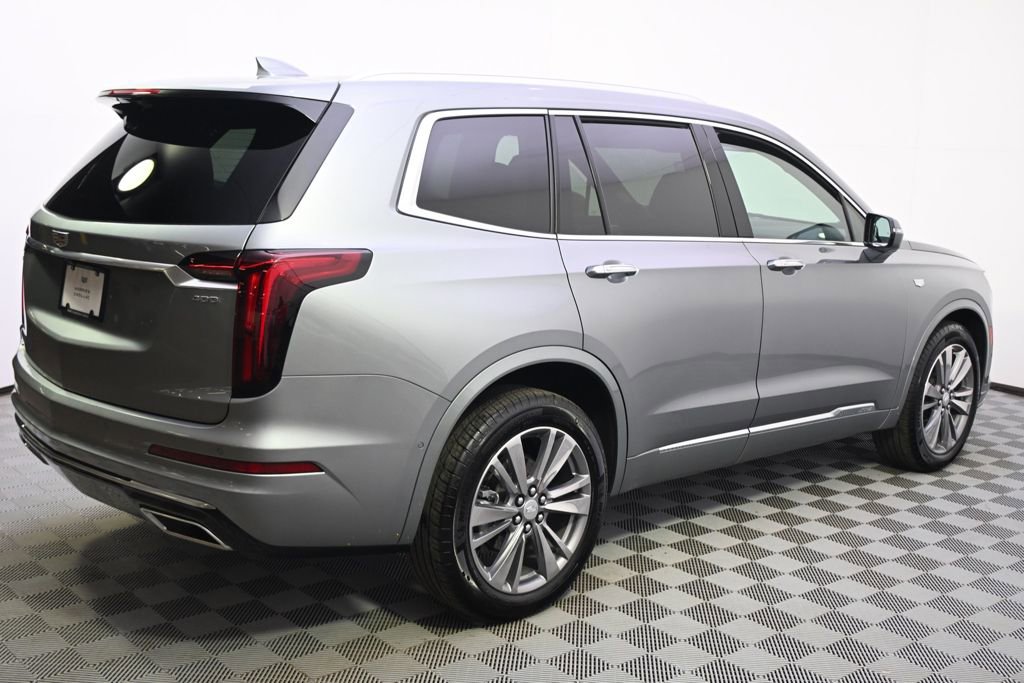 Certified 2025 Cadillac XT6 Premium Luxury w/ Technology Package AWD/4WD image 7