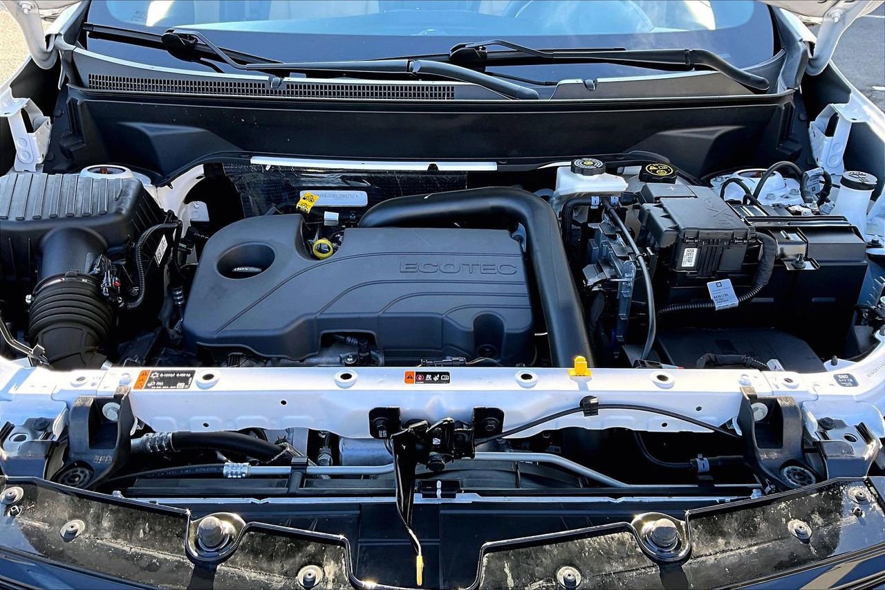 Used 2023 Chevrolet Equinox Premier image 35