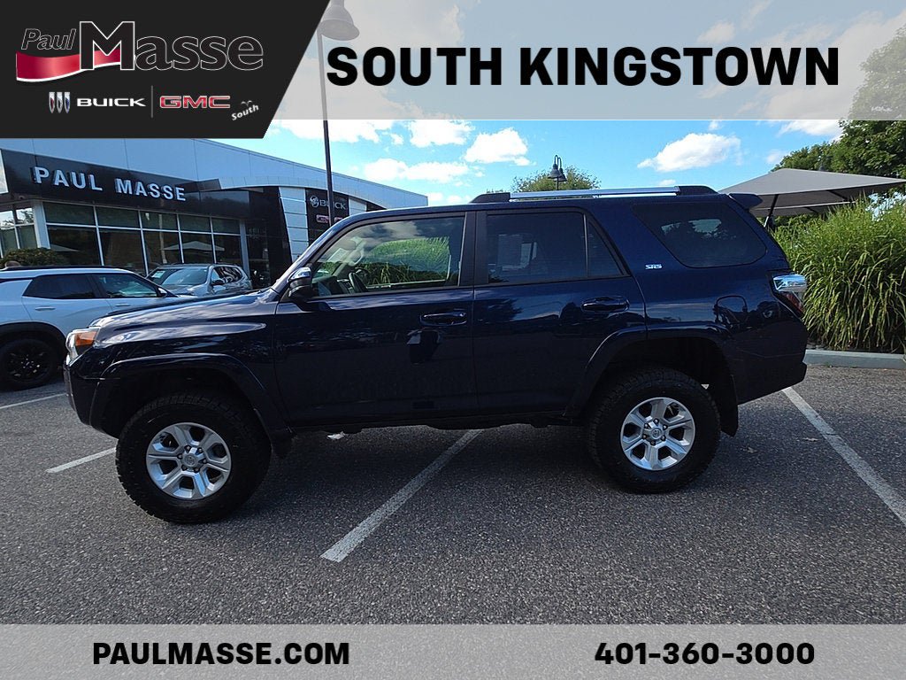 Used 2022 Toyota 4Runner SR5 AWD/4WD image 7