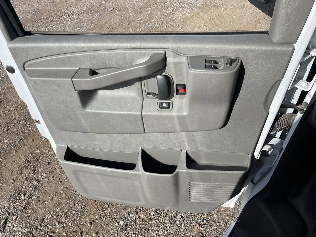 New 2025 GMC Savana 2500 Extended w/ Driver Convenience Package RWD image 22