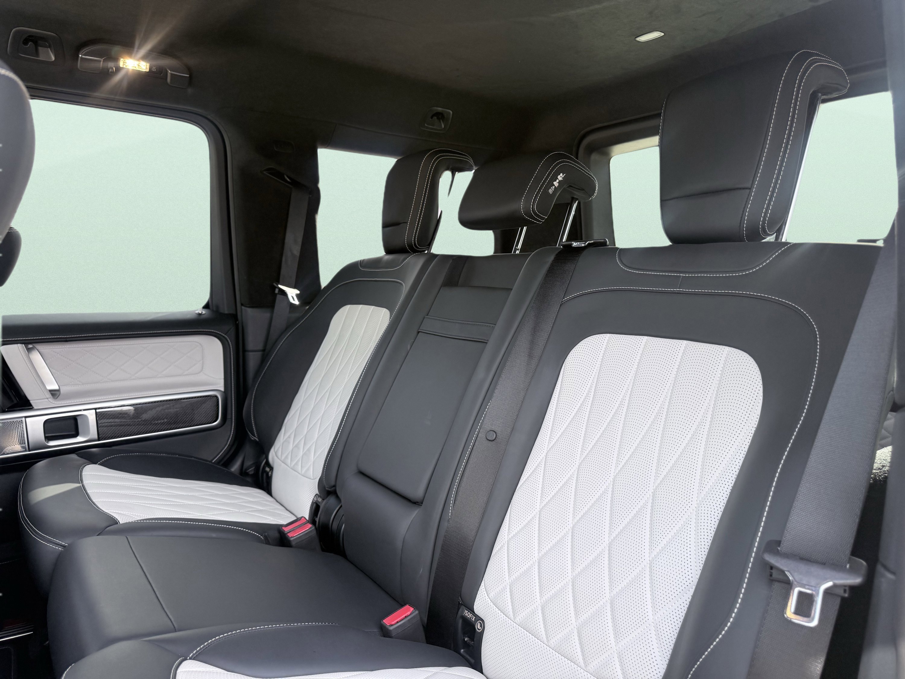 Used 2023 Mercedes-Benz G 550 image 37