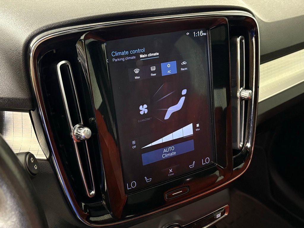 Used 2019 Volvo XC40 T5 Momentum AWD/4WD image 26