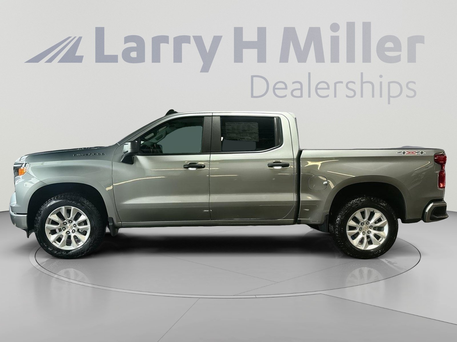 New 2026 Chevrolet Silverado 1500 Custom AWD/4WD image 5