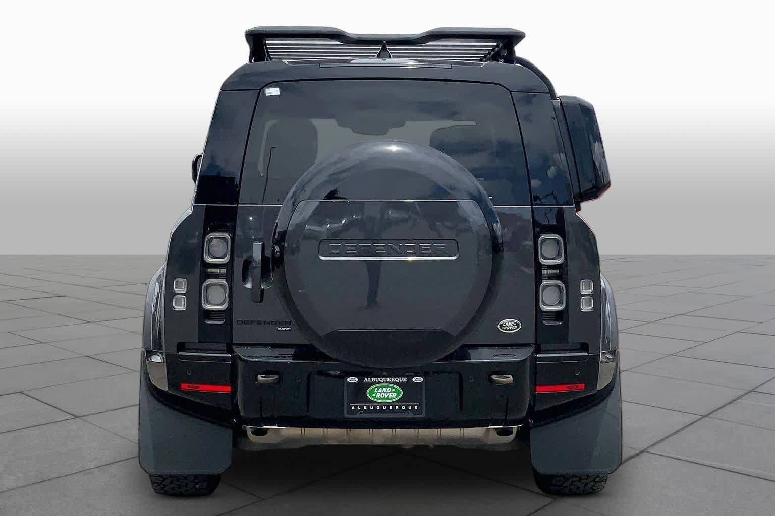 Certified 2023 Land Rover Defender 110 X-Dynamic SE AWD/4WD image 5