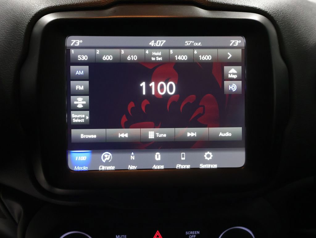 Used 2023 Jeep Renegade Latitude AWD/4WD image 29