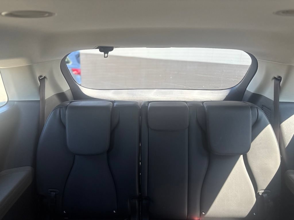 Used 2026 Kia Carnival LXS FWD image 29