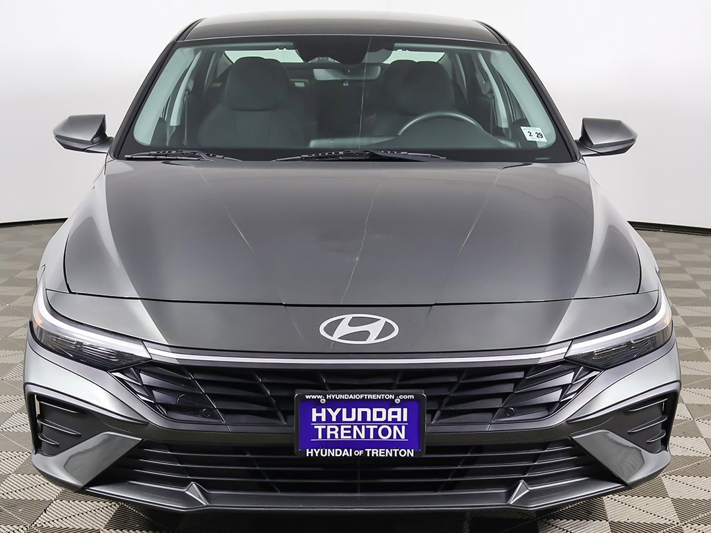 Used 2024 Hyundai Elantra SEL image 10