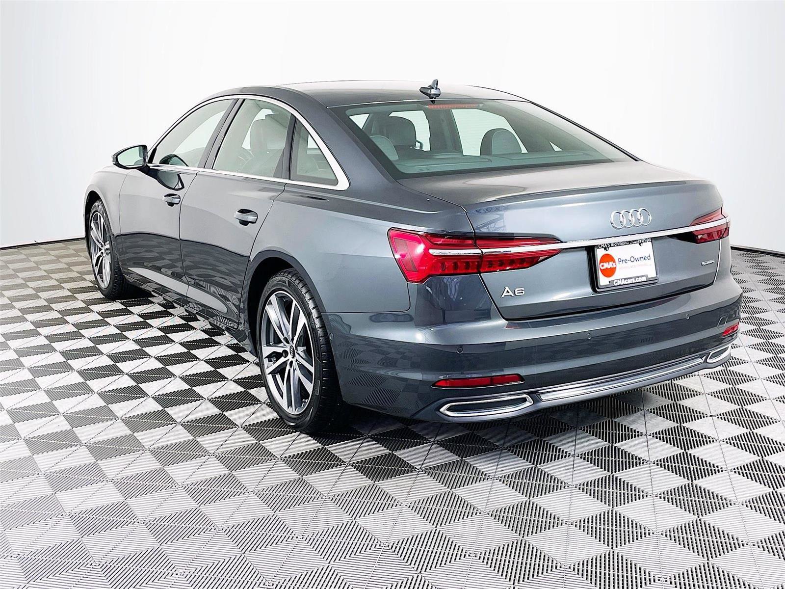 Used 2023 Audi A6 Premium image 6