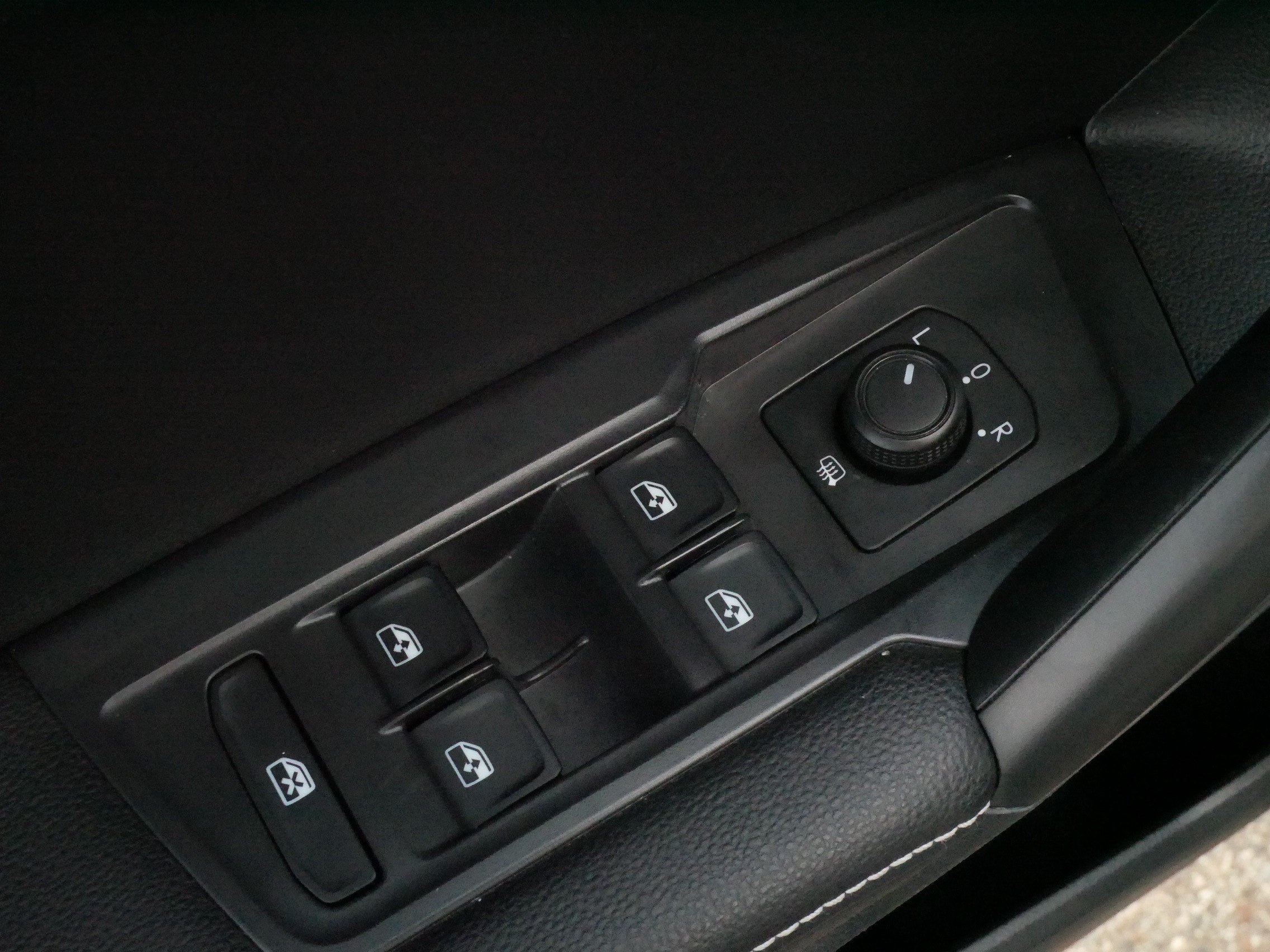 Used 2022 Volkswagen Tiguan S AWD/4WD image 19