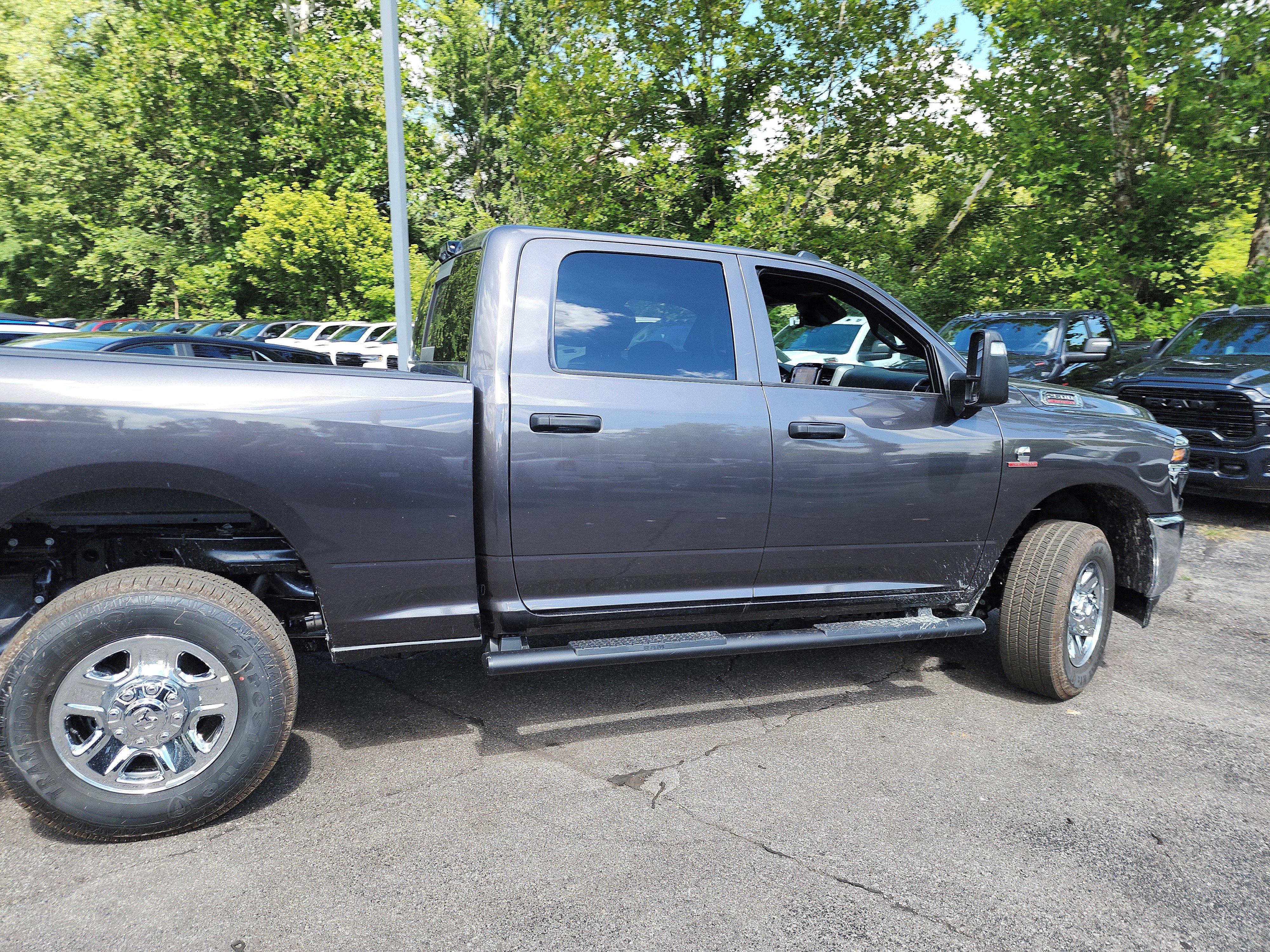 New 2026 RAM 2500 Tradesman AWD/4WD image 24
