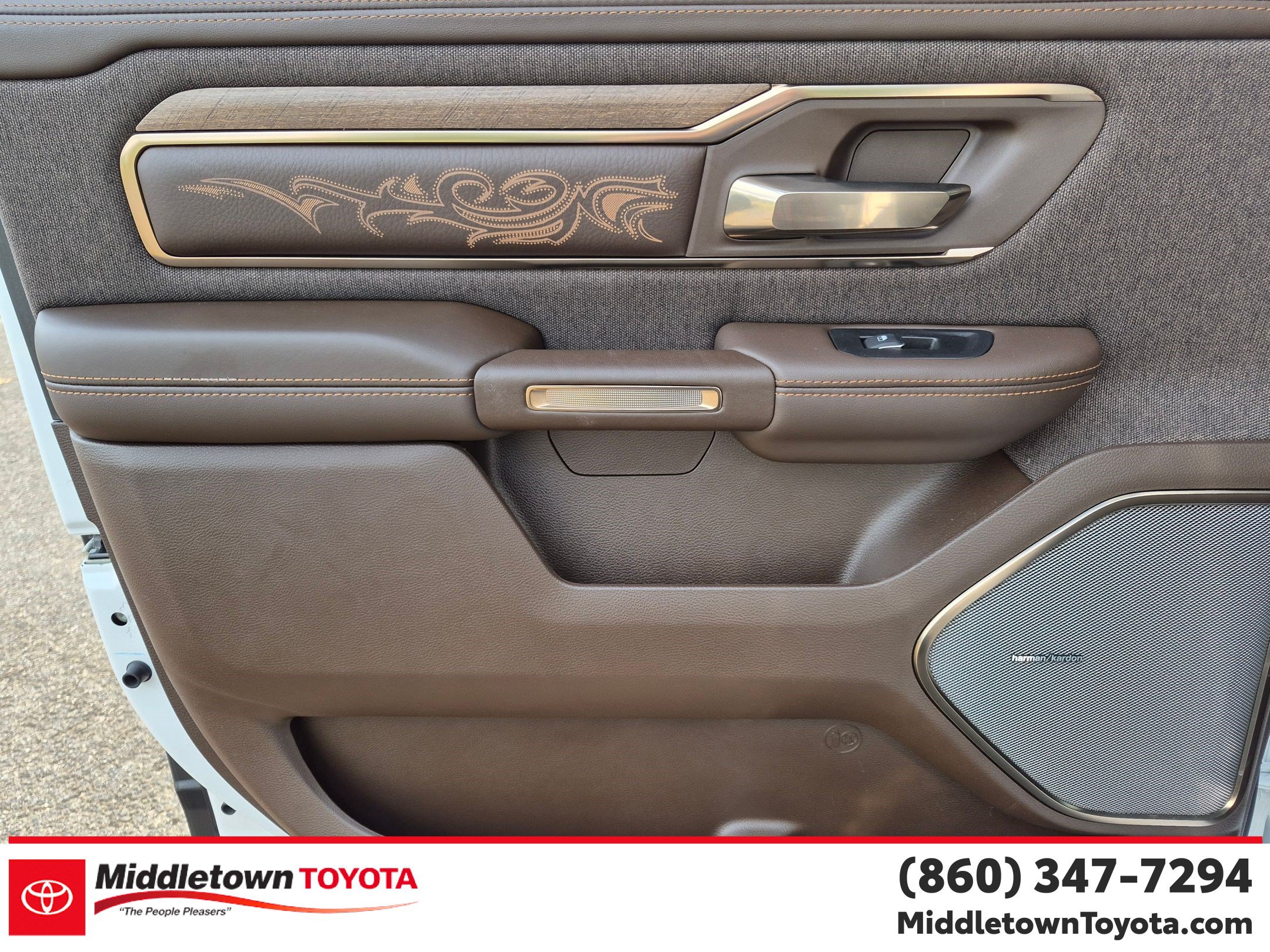 Used 2025 RAM 1500 Limited w/ Off Road Group AWD/4WD image 29