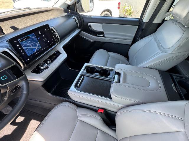 Certified 2025 Ford Expedition Active AWD/4WD image 19