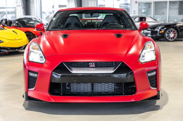 Used 2023 Nissan GT-R Premium w/ Premium Interior Package AWD/4WD image 9