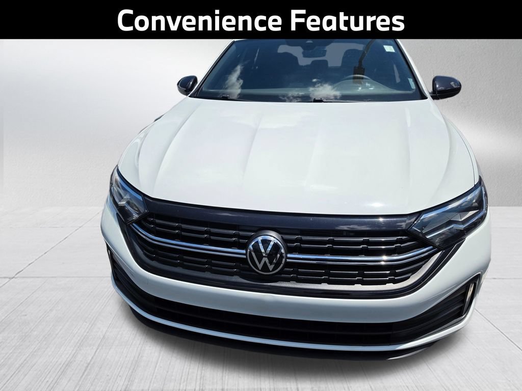 Used 2023 Volkswagen Jetta Sport FWD image 3