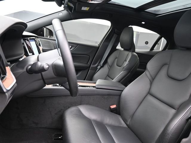 Used 2023 Volvo S60 B5 Plus w/ Climate Package image 10