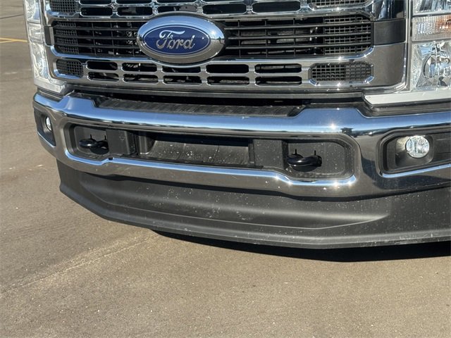 New 2025 Ford F550 4x4 Crew Cab Super Duty w/ XL Chrome Package image 6