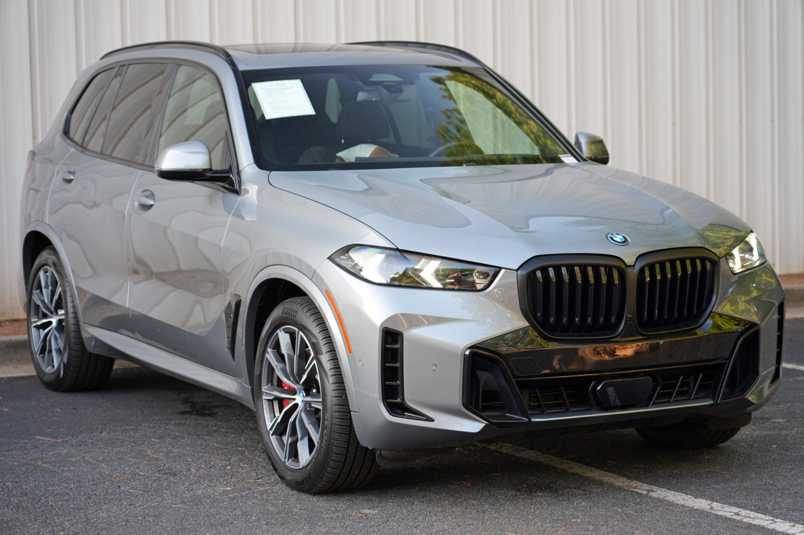 Used 2024 BMW X5 xDrive50e w/ M Sport Package AWD/4WD image 59