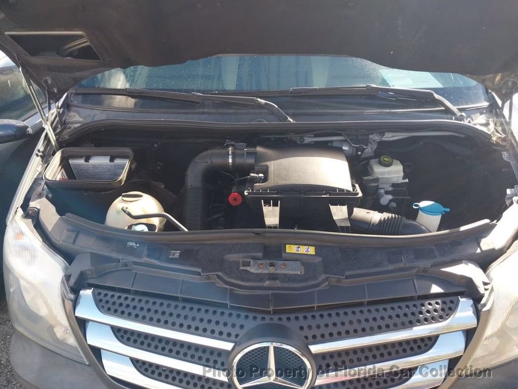 Used 2015 Mercedes-Benz Sprinter 2500 image 9