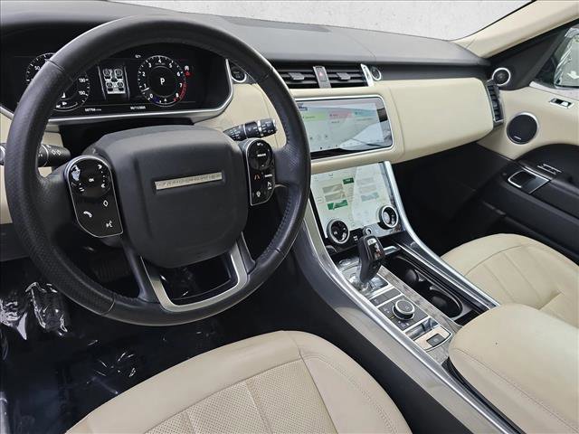 Used 2018 Land Rover Range Rover Sport HSE image 16