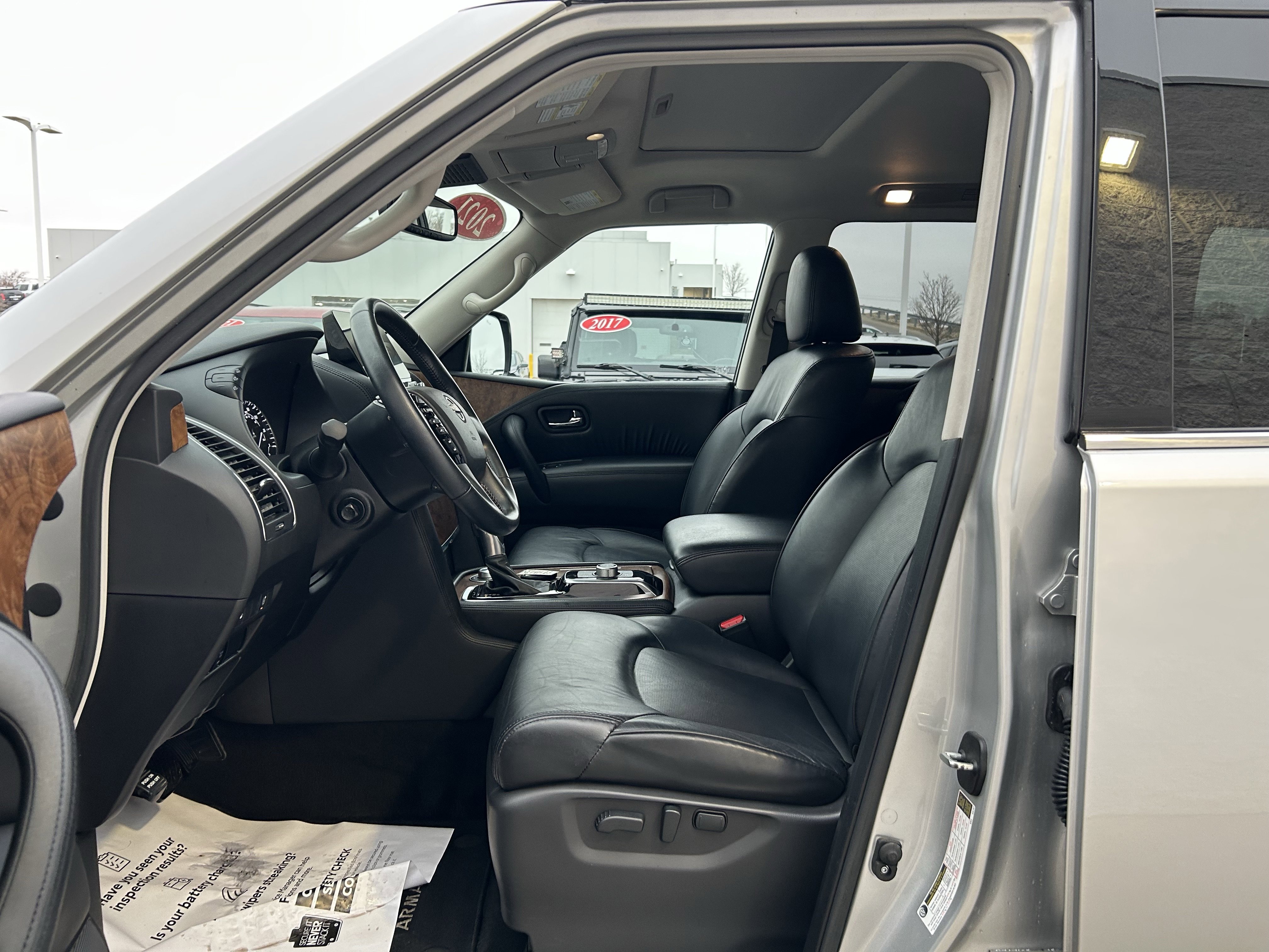 Used 2021 Nissan Armada SL w/ Captain's Chairs Package image 13