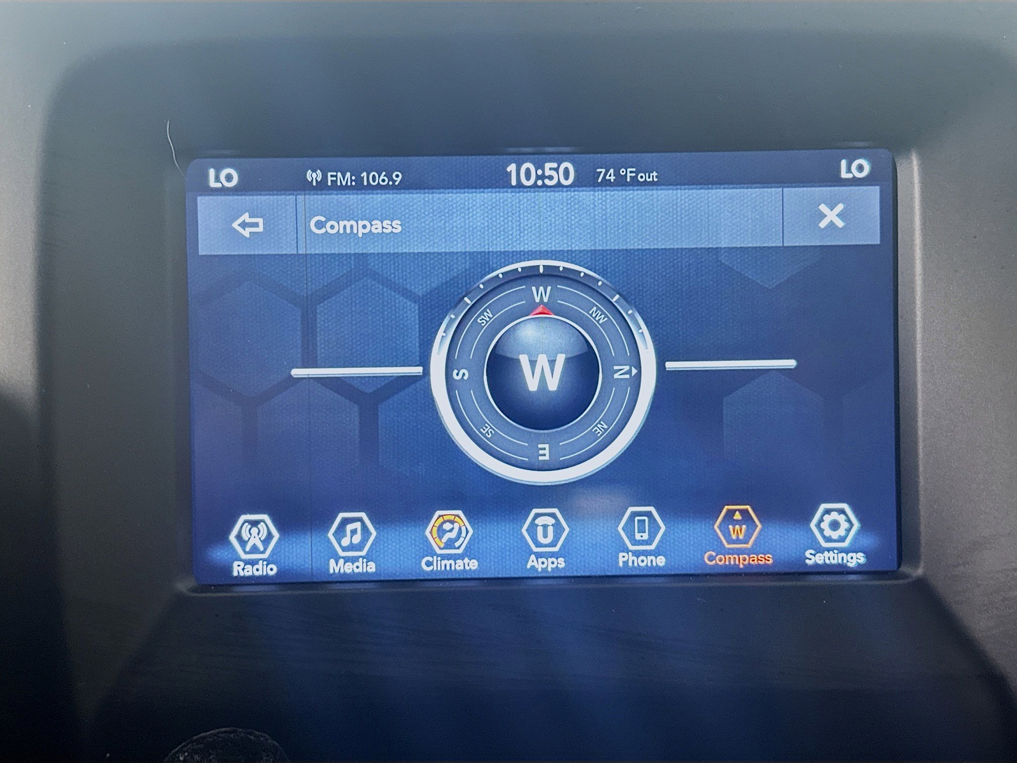 Used 2021 Jeep Compass Latitude FWD image 21