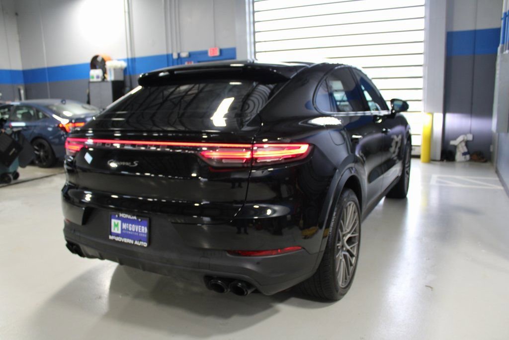 Used 2023 Porsche Cayenne S Platinum w/ Premium Package Plus image 48