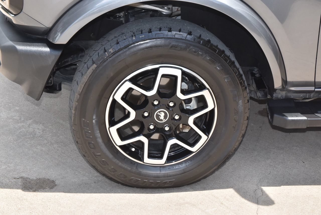 Used 2023 Ford Bronco Outer Banks AWD/4WD image 45