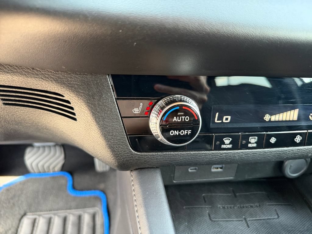 Used 2025 Mitsubishi Outlander ES AWD/4WD image 30