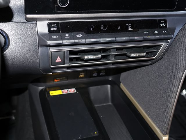 Used 2026 Toyota Camry LE FWD image 18