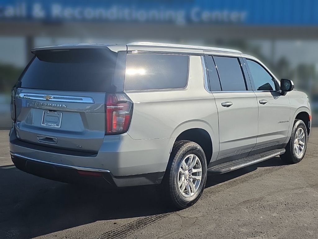 Used 2024 Chevrolet Suburban LT AWD/4WD image 7