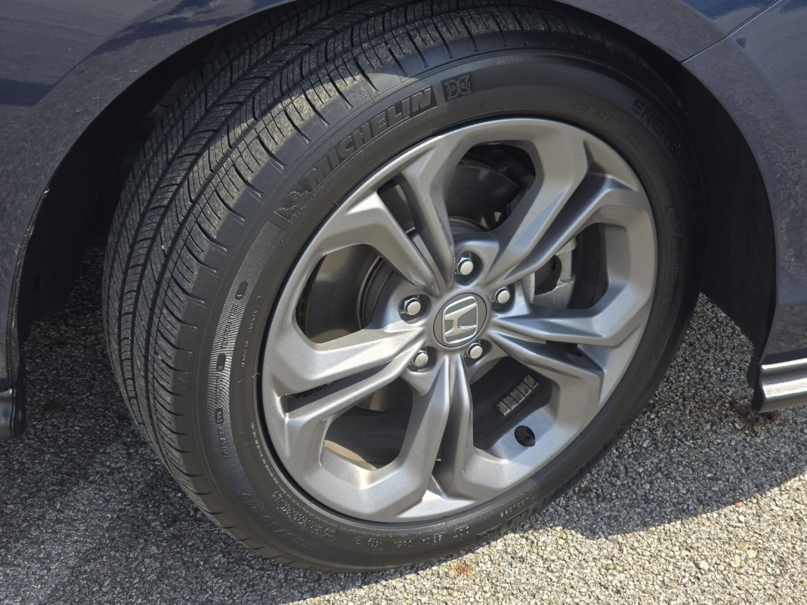 Used 2024 Honda Accord EX image 11