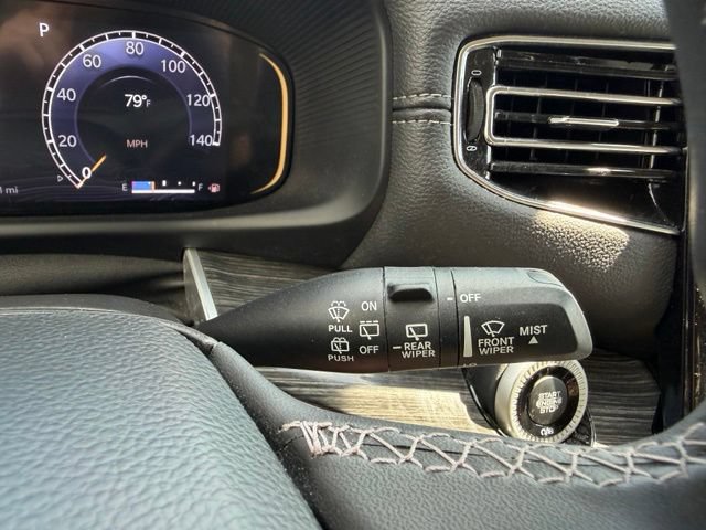Used 2022 Jeep Wagoneer Series II AWD/4WD image 39
